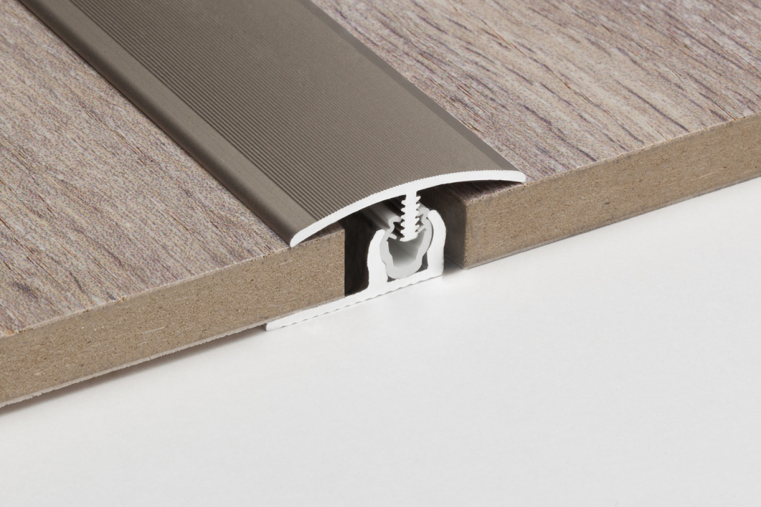 Bewegungsprofil inkl. Befestigungsmaterial Edelstahloptik (270 cm) für Laminat - Kaindl