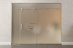 Frontbild von Bahia Motiv klar Glasschiebetür mit zwei festen Seitenteilen und Oberlicht DORMA MANET Variante 1 - Erkelenz