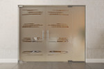 Frontansicht von Bukarest Motiv klar 2-flg. Glaspendeltür mit festem Seitenteil DORMA Mundus BTS Variante 5 - Erkelenz