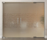Bild von Morse Motiv klar 2-flg. Glaspendeltür mit festem Seitenteil DORMA Mundus BTS Variante 5 - Erkelenz