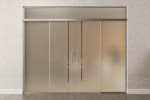 Frontansicht von Algo Motiv klar 2-flg. Glasschiebetür mit zwei festen Seitenteilen und Oberlicht DORMA MUTO Variante 2 - Erkelenz