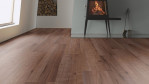 Ansicht von TER HÜRNE Klick-Vinyl Nussbaum Abu Dhabi gebürstet Landhausdiele Comfort Wood Ed Bild 2