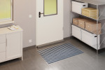 Milieubild Garage mit Metallregal, Schrank und Aluprofilmatte ROYAL Rips T06PP blau/grau - Entrada