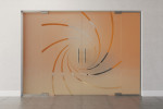 Frontansicht farbig von Cristall Motiv klar 2-flg. Glaspendeltür mit zwei festen Seitenteilen DORMA Mundus BTS Variante 6 - Erkelenz