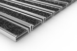 Schräge Detailansicht von Aluprofilmatte KLASSIK Rips T01PP schwarz / Kratzleiste - Entrada