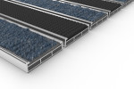Schräge Detailansicht von Aluprofilmatte ROYAL Rips T06PP blau/grau / Safe R01V schwarz - Entrada