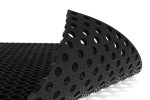 Detailbild mit gerollter Ecke von Ringgummimatte Bee 22 schwarz 150 x 100 cm- Entrada