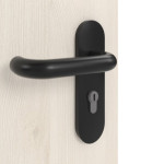 Detailansicht der Oberfläche von GARANT Rauchschutztür Authentic Perl GCK08 mit Lichtausschnitt LA-5 bandseitig