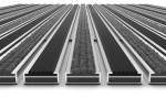 Detailansicht frontal von Aluprofilmatte KLASSIK Rips T05PP grau / Safe R01V schwarz - Entrada
