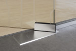 Bodentürschließer von Curves Motiv matt 2-flg. Glaspendeltür mit zwei festen Seitenteilen und Oberlicht DORMA Mundus BTS Variante 12 - Erkelenz