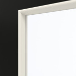 Detailansicht des Lichtausschnitts von GARANT Rauchschutztür 0901-60 Black Resopal mit Lichtausschnitt LA-2