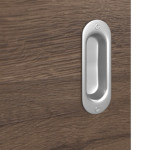 Detailansicht der Oberfläche von HÖRMANN Schiebetür Pure 1 Alpineiche quer Duradecor DesignLine mit Lichtausschnitt mittig