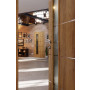 CloseUp-Milieuansicht von CLASSEN Innentür 4.12 Hickory Eiche CPL mit Lichtausschnitt