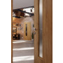 CloseUp-Milieuansicht von CLASSEN Innentür 4.4 Hickory Eiche CPL mit Lichtausschnitt