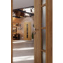 CloseUp-Milieuansicht von CLASSEN Innentür 4.6 Hickory Eiche CPL mit Lichtausschnitt