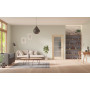 Front-Milieuansicht der in der Wand laufenden GARANT Schiebetür Authentic Sand CePaL mit Lichtausschnitt LA-3 Sprosse SP10