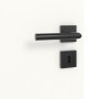 Detailansicht des Lichtausschnitts von Linea Black 12 Weißlack RAL 9016 Innentür - Deine Tür