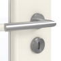 Detailansicht der Oberfläche von GARANT Zimmertür Weißlack 9010 CPL mit Lichtausschnitt LA-2 Sprosse SP0