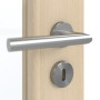 Detailansicht der Oberfläche von GARANT Zimmertür Authentic Sand CPL mit Lichtausschnitt LA-3 Sprosse SP4