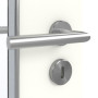 Detailansicht der Oberfläche von GARANT Feuchtraumtür U11026SD Kristallweiß GHK08 mit Lichtausschnitt LA-DIN