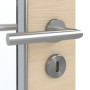 Detailansicht der Oberfläche von GARANT Feuchtraumtür Quer Authentic Sand GCK08 mit Lichtausschnitt LA-5 schlossseitig