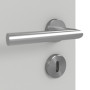 Detailansicht der Oberfläche von GARANT Feuchtraumtür D92-60 Dove Grey Resopal mit Lichtausschnitt LA-7
