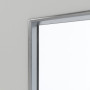 Detailansicht des Lichtausschnitts von GARANT Feuchtraumtür D92-60 Dove Grey Resopal mit Lichtausschnitt LA-7